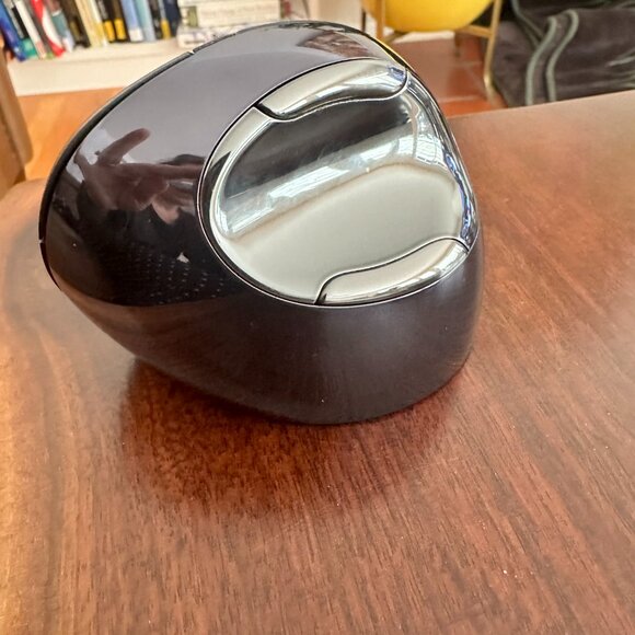 evoluent vertical mouse, ergonomic, wireless USB - Picture 3 of 3